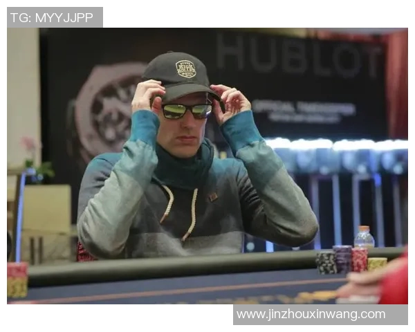 德国军官转型足球明星的传奇人生与运动精神探讨